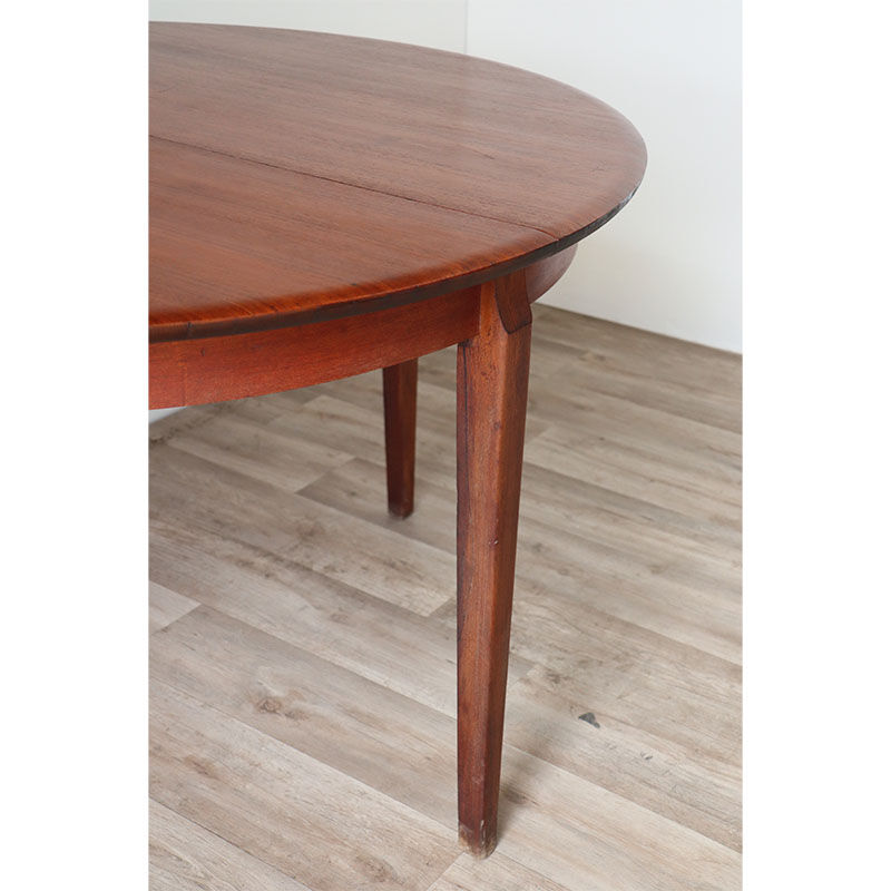 Scandinavian dining table in 1960 extendable teak