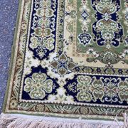 Oriental rug in thick wool velvet Sion gold and green 200x300