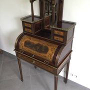 Bonheur Du Jour De Style Louis XVI En Acajou