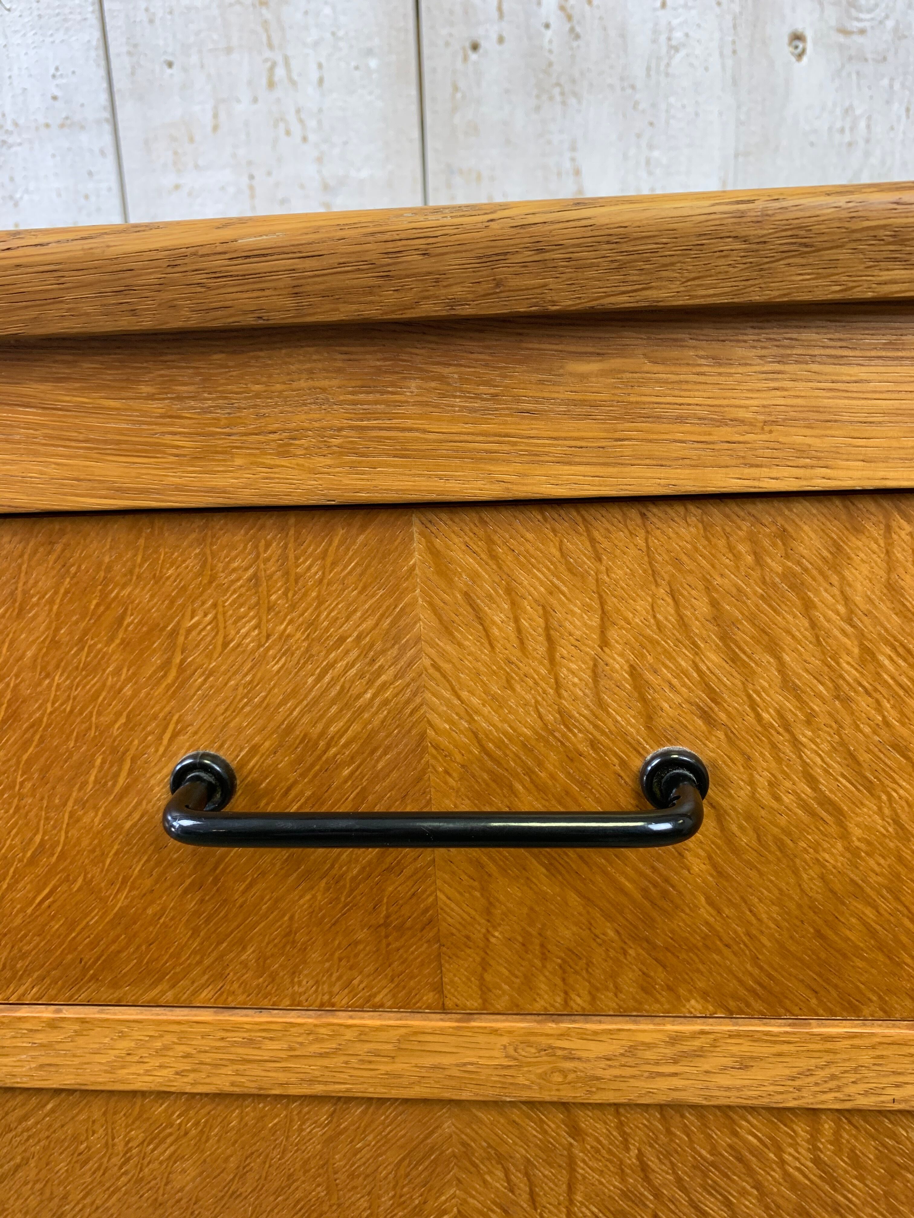 Vintage chest of drawers