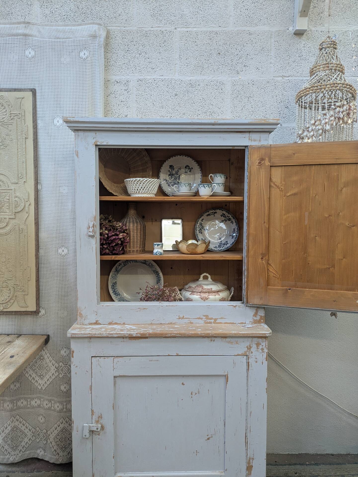Buffet with two patinated bodies