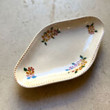 Delight in earthenware "flowers", Saint Amand