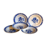 Cinq assiettes "grand-mère" anciennes à fleurs bleues