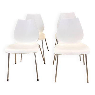 Ensemble de 4 chaises Maui blanches par Magistretti pour Kartell années 2000 Italie
