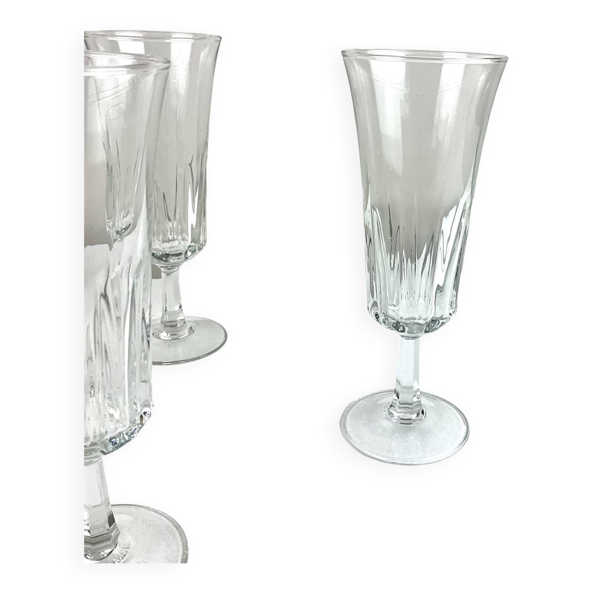 Champagne glasses/cuts/flutes made in France