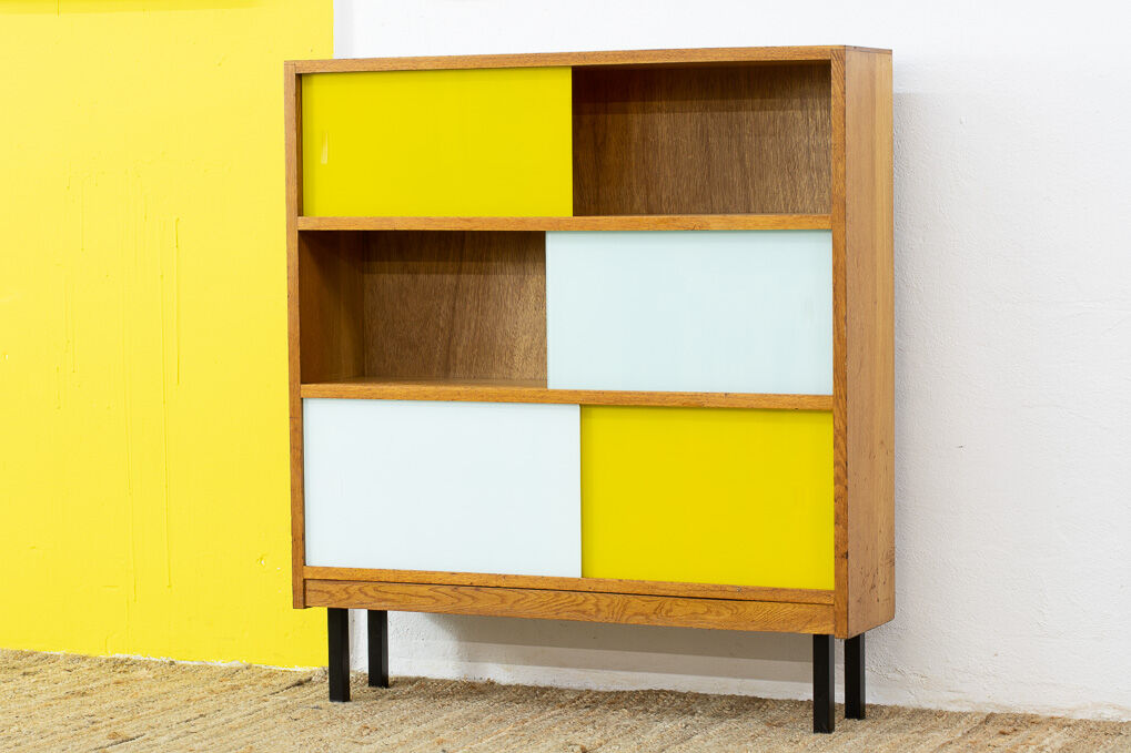 Vintage Scandinavian Bookcase – 91 cm