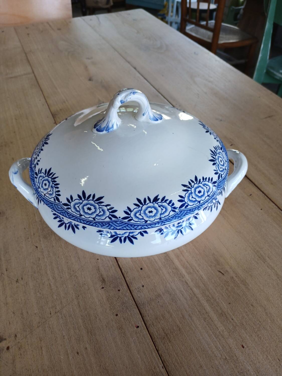 Antique soup tureen from Digoin and Sarreguemines