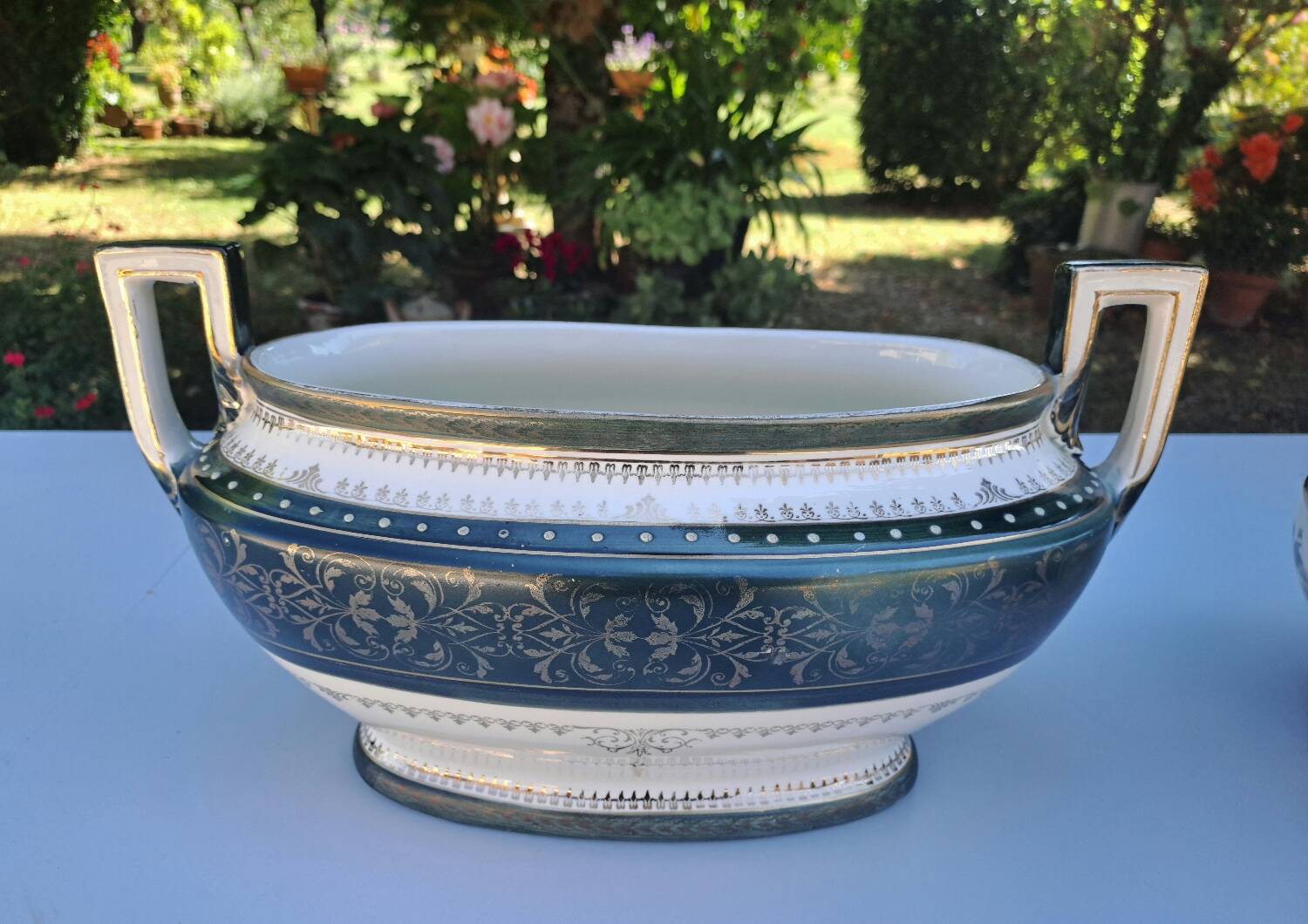 Keramis earthenware planter