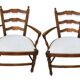 Paire de fauteuils anciens