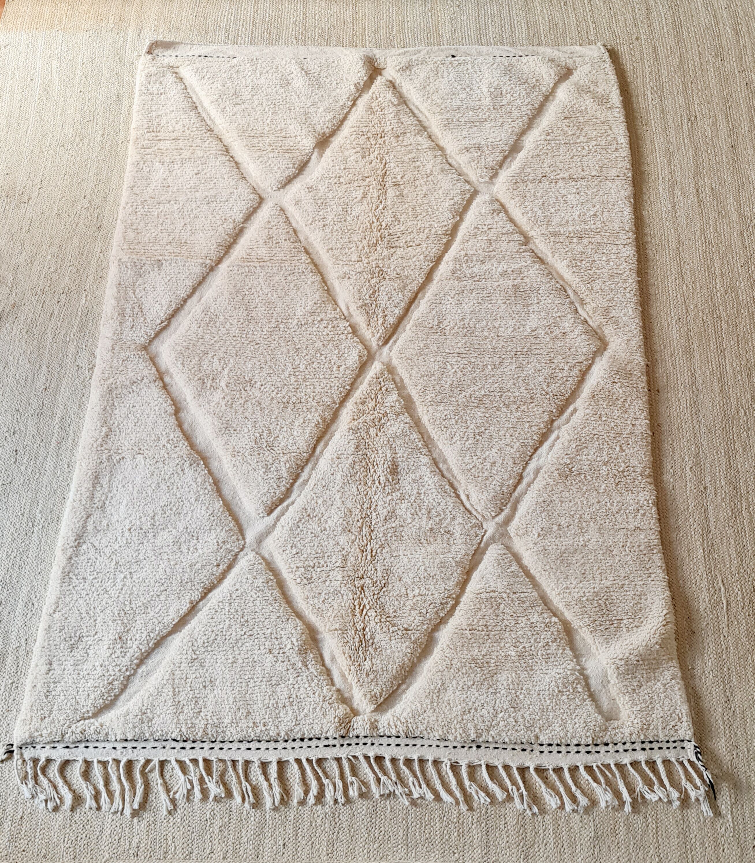 Berber carpet Beni Ourain natural wool unbleached 300 x 190