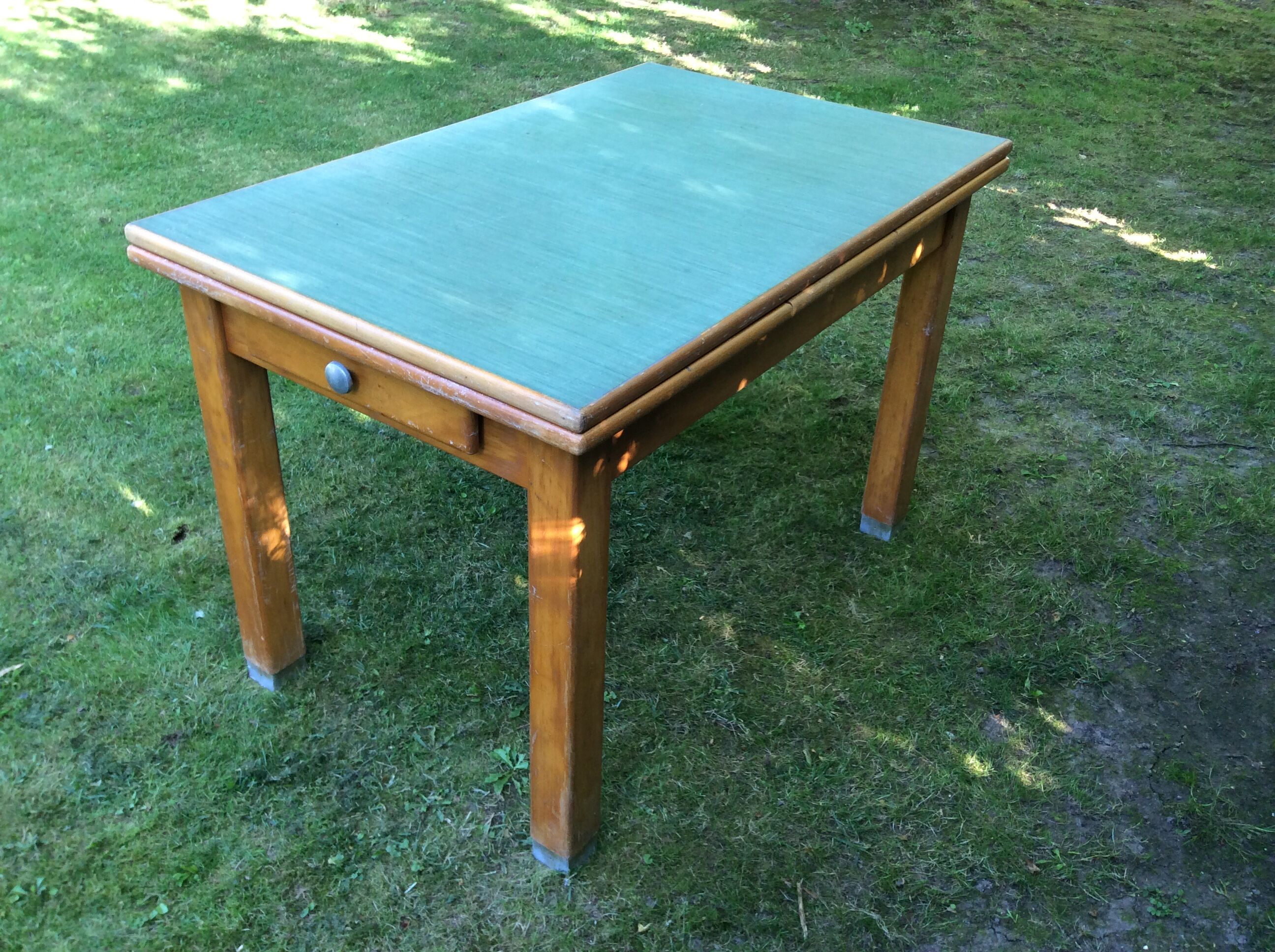 Kitchen table