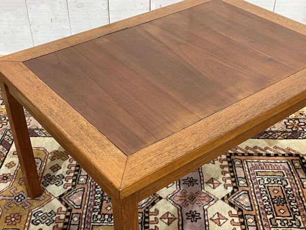 Table basse en teck et merisier des années 70