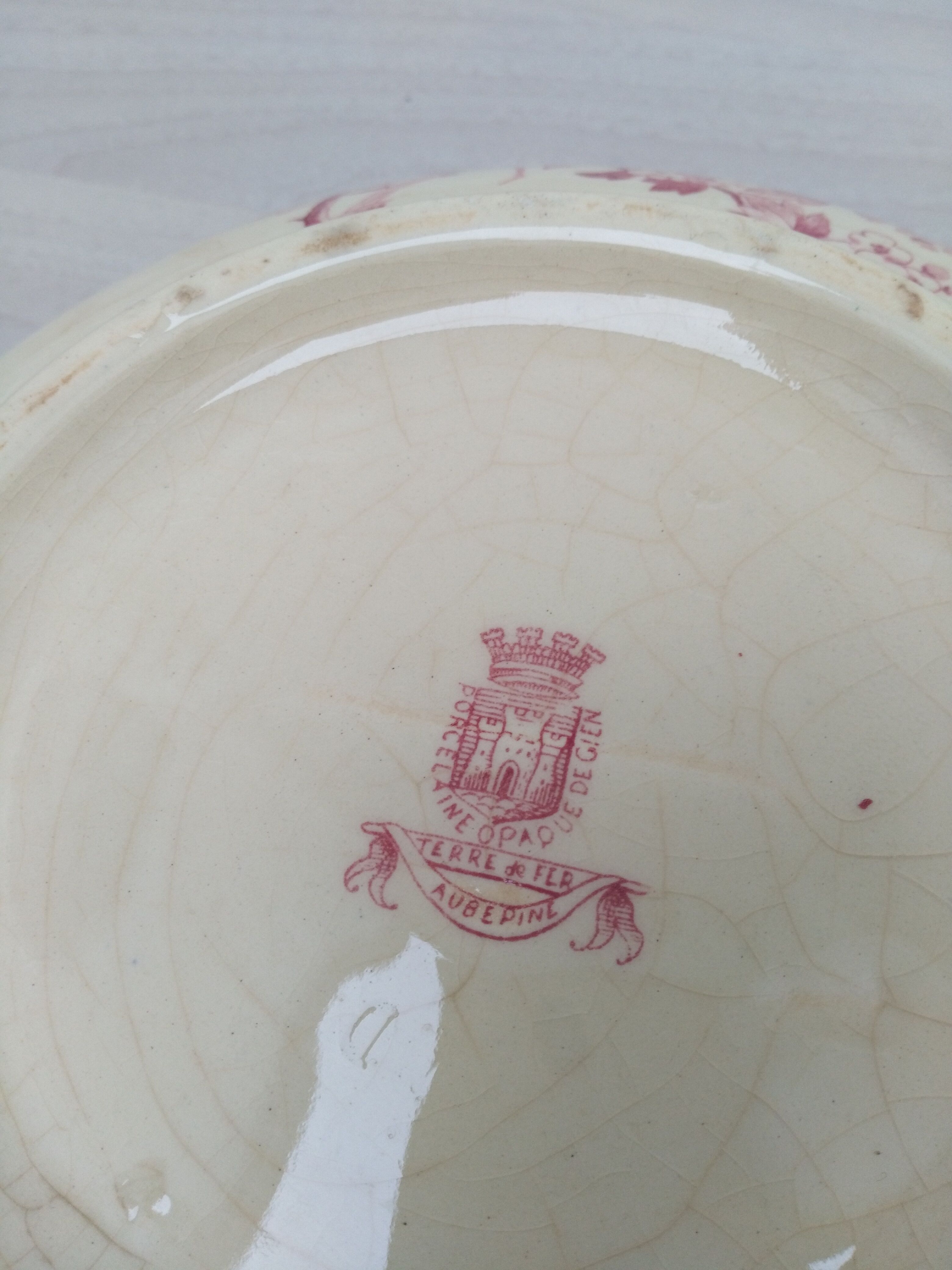 Iron earth tureen from Gien model Pink Hawthorn