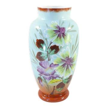 Vase en opaline verre opalin peint a la main decor de fleur