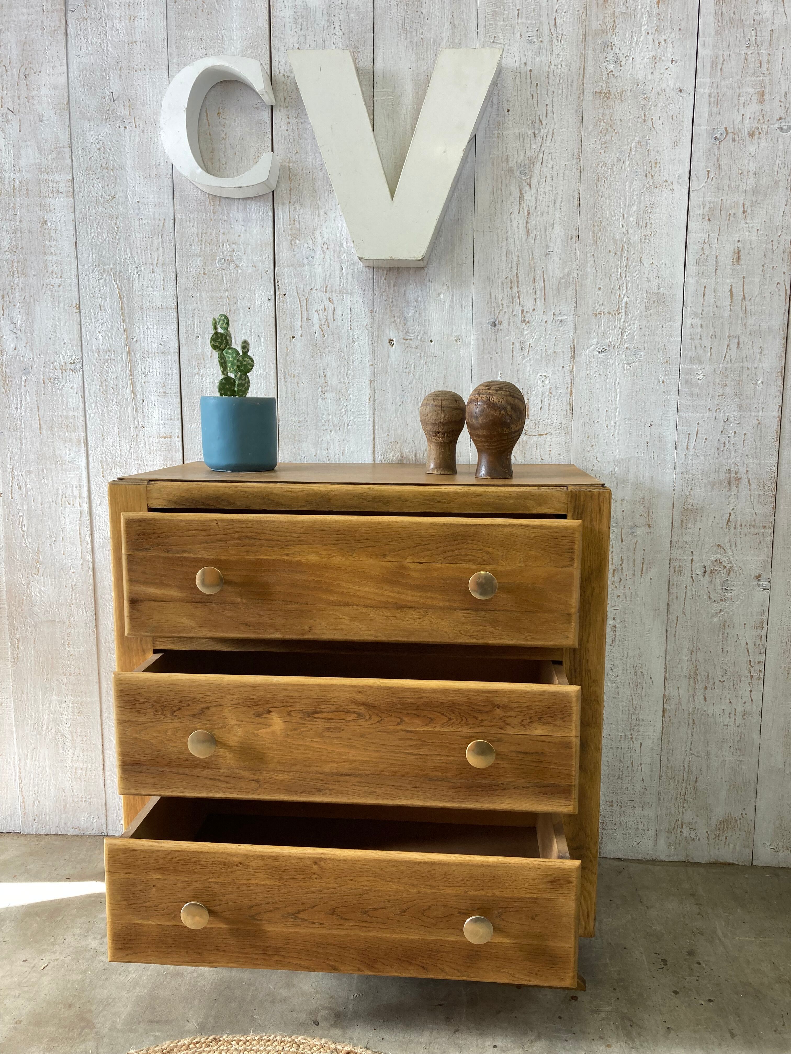 Vintage chest of drawers