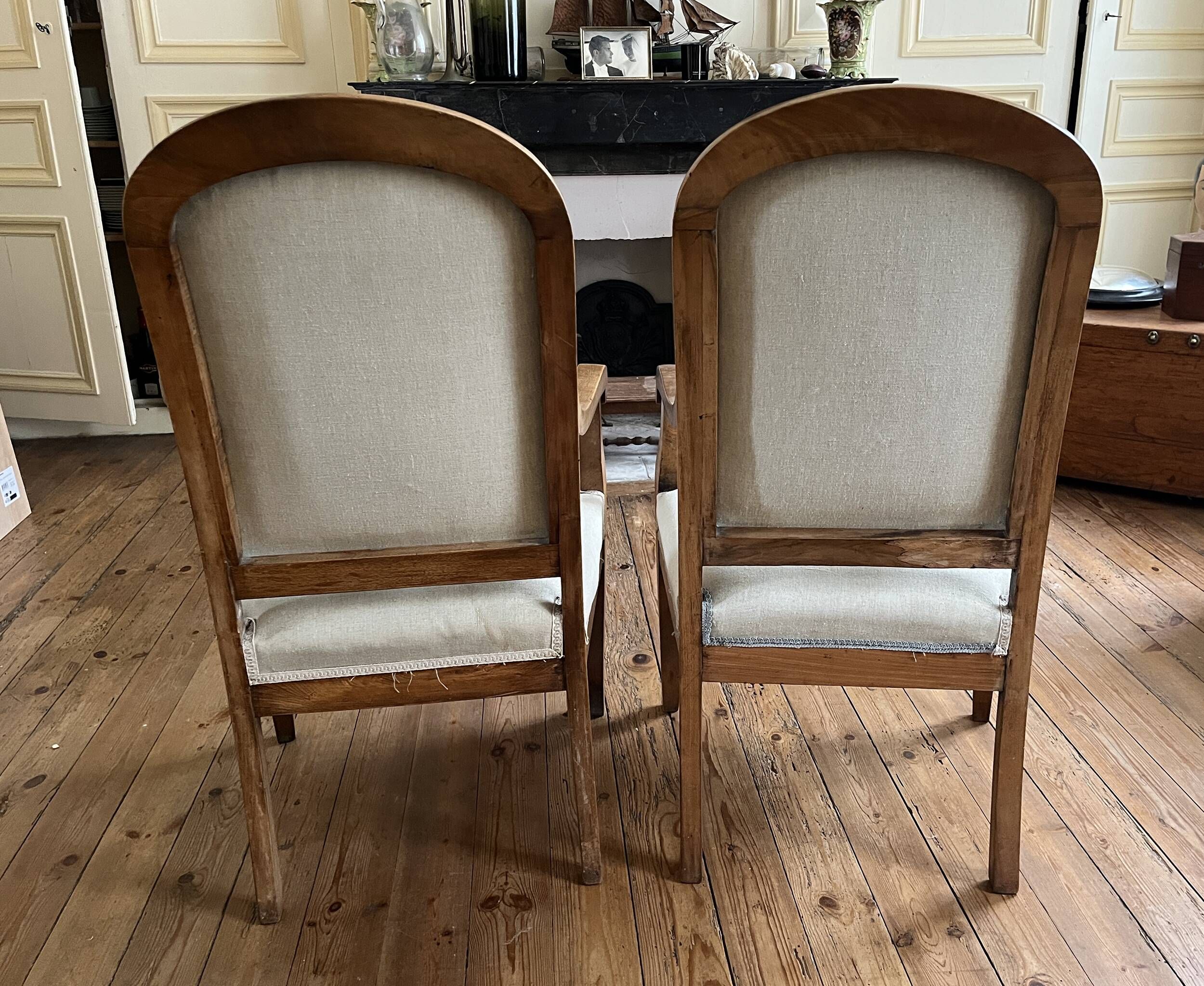 Paire de fauteuils restauration