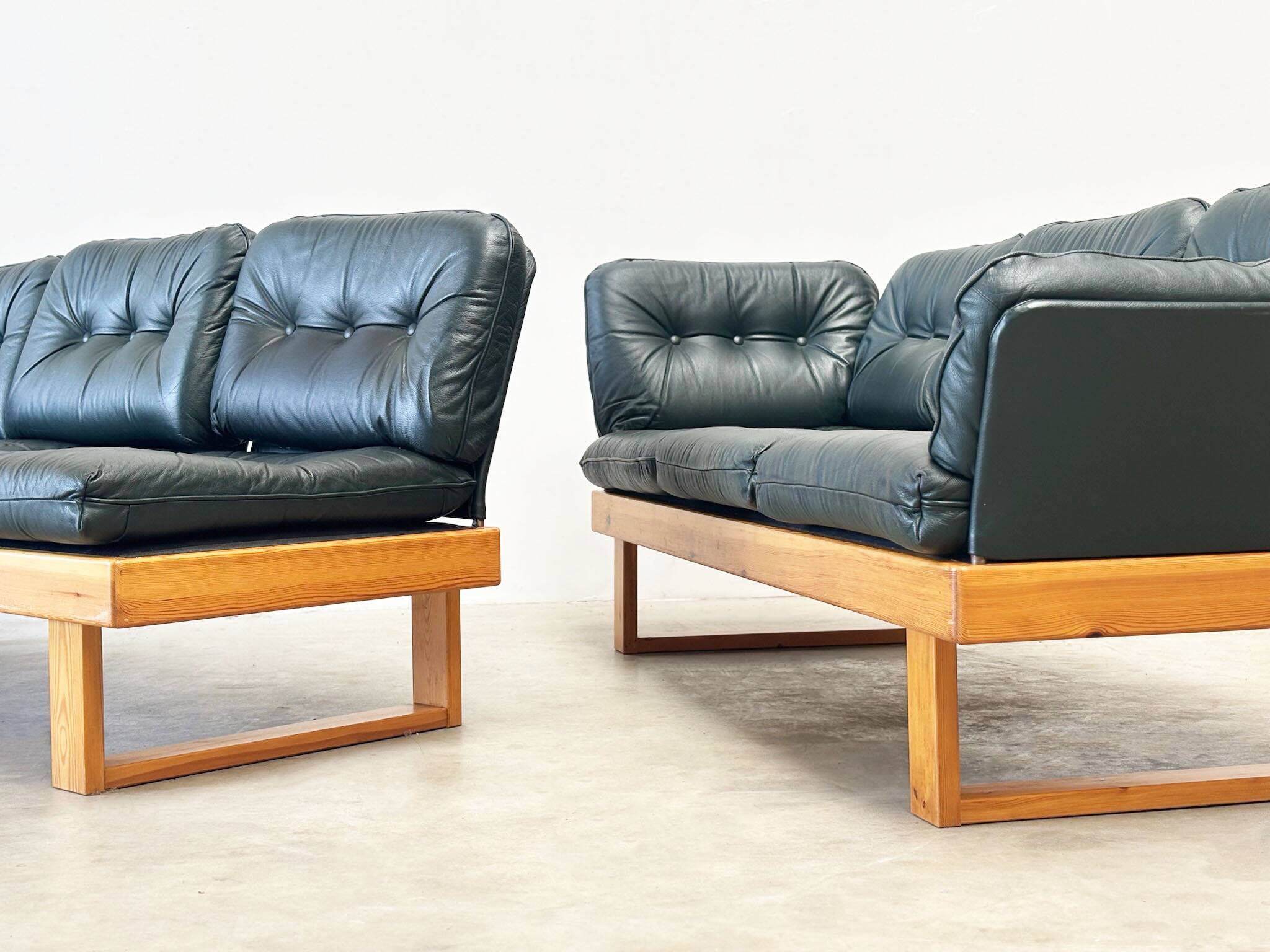 Canapé d'angle modulable en pin et cuir vert, Allemagne années 1970