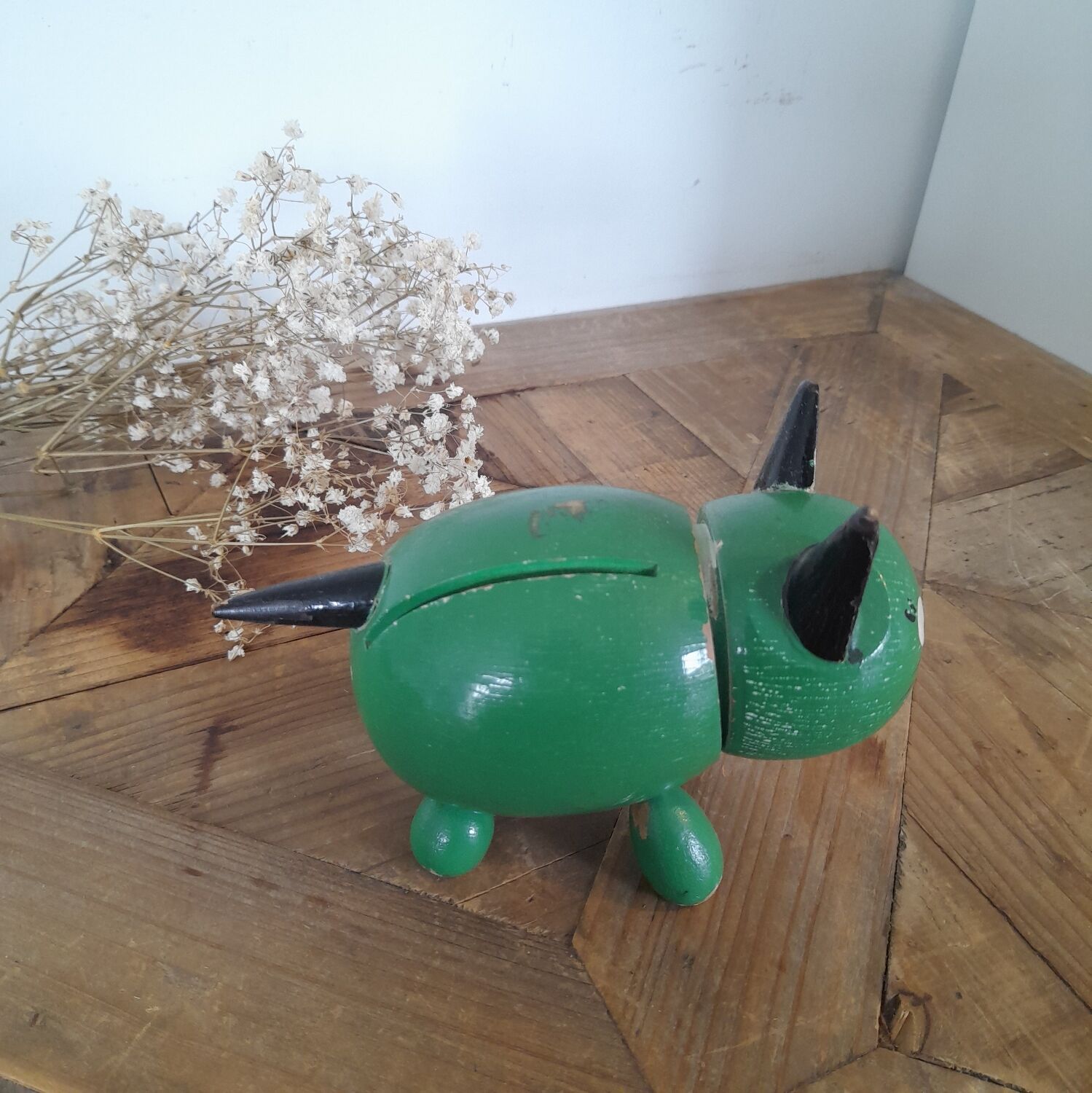 Piggy bank wood cat