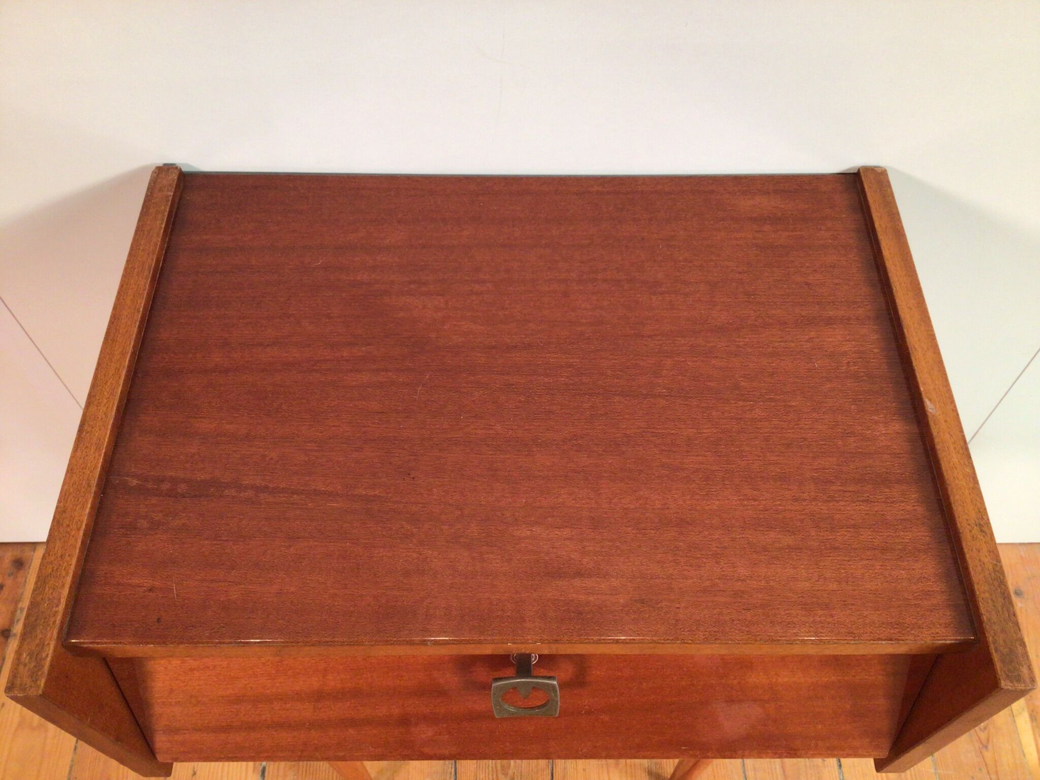 Small vintage scandinavian cabinet