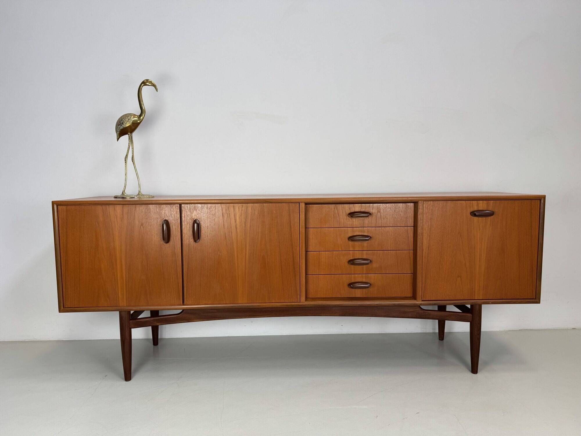 Buffet vintage G-Plan.