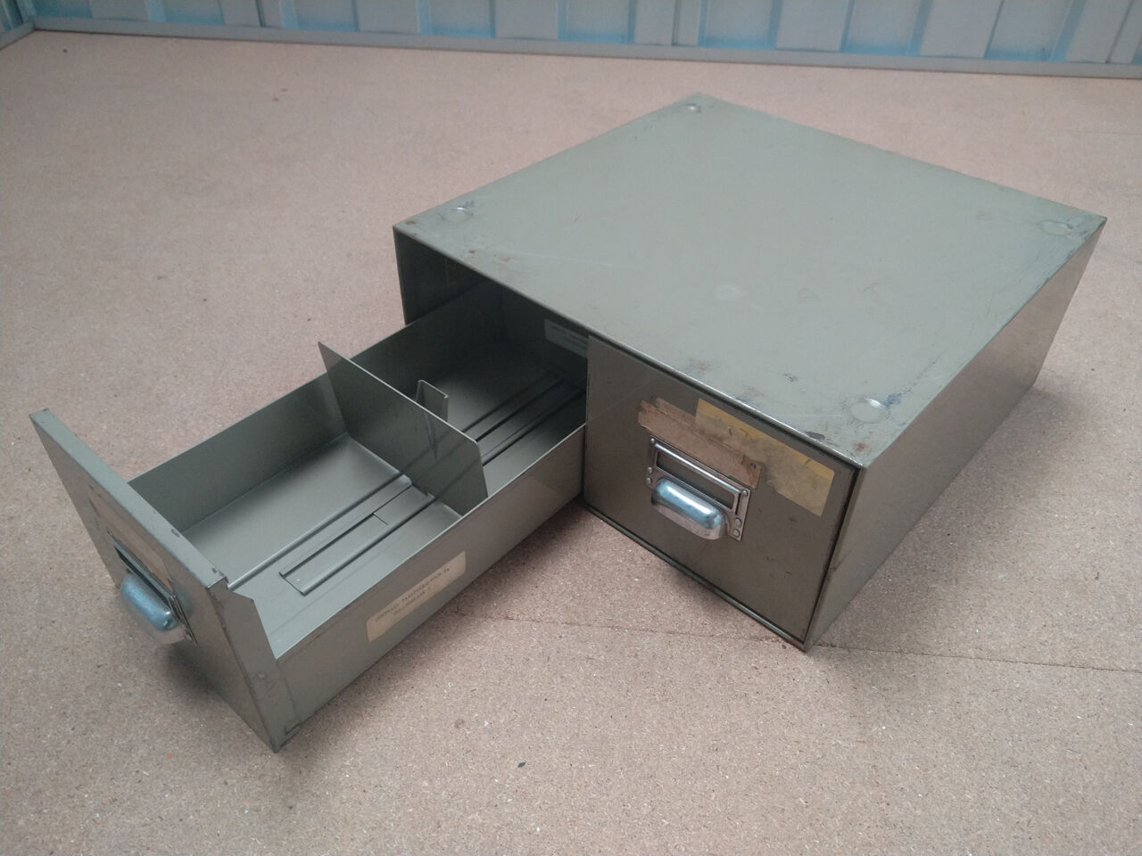 Paire de tiroirs en métal - Ensemble de 4