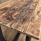 Farm table