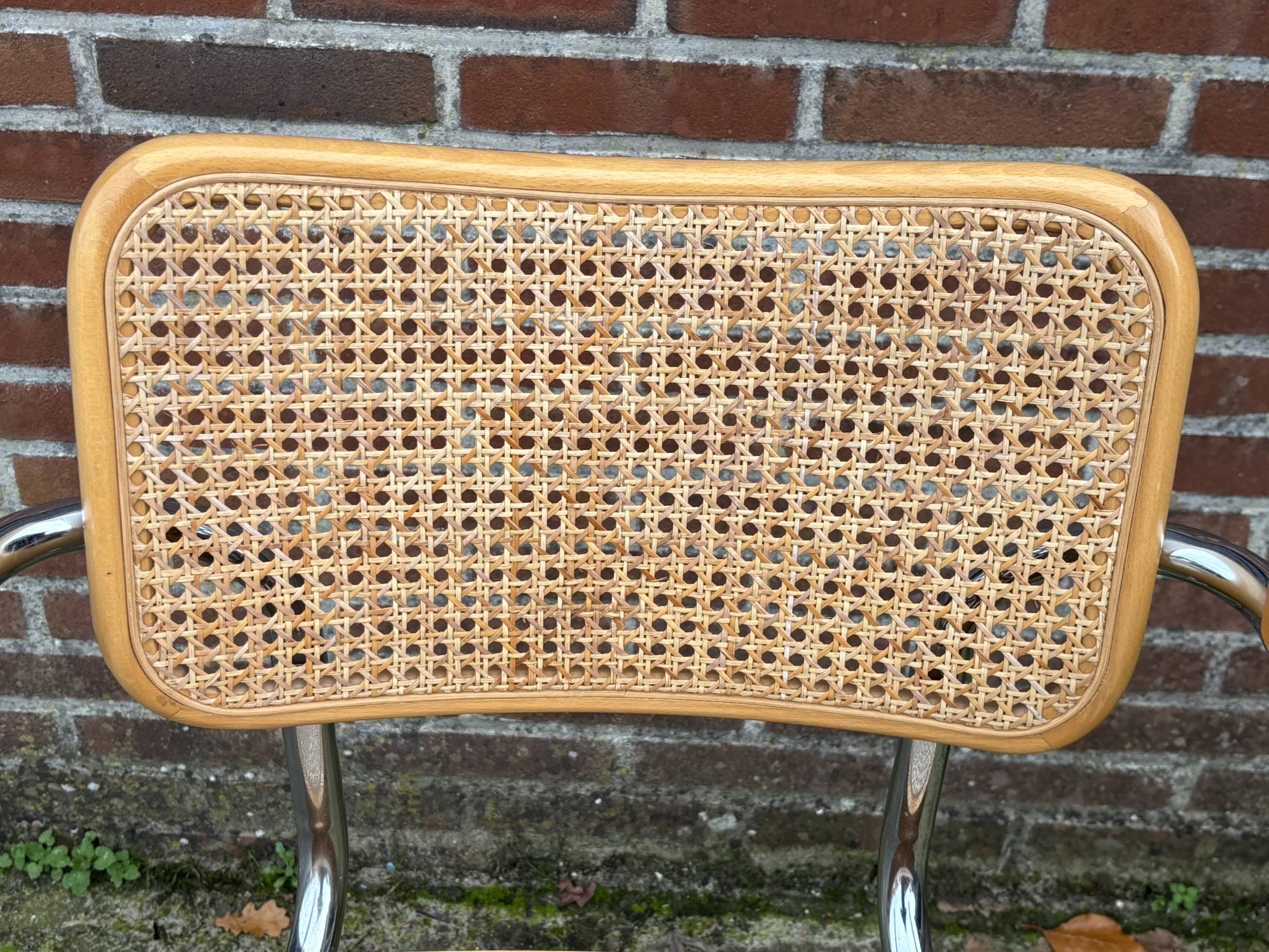 Set of 4 Cesca chairs model B64 with armrests Cesca Marcel breuer design