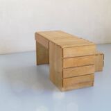 Trois commodes et consoles à tiroirs en frêne naturel huilé
