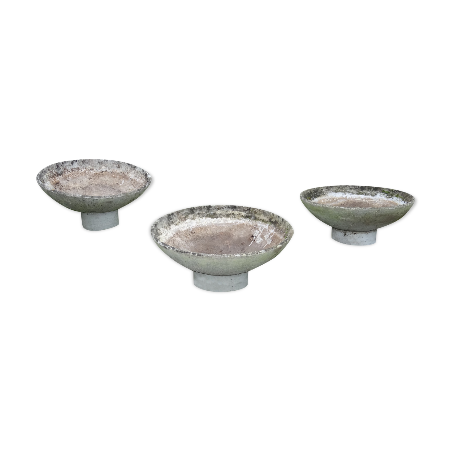 Series of three concrete planters design René Pechère edited by Eternit 1958