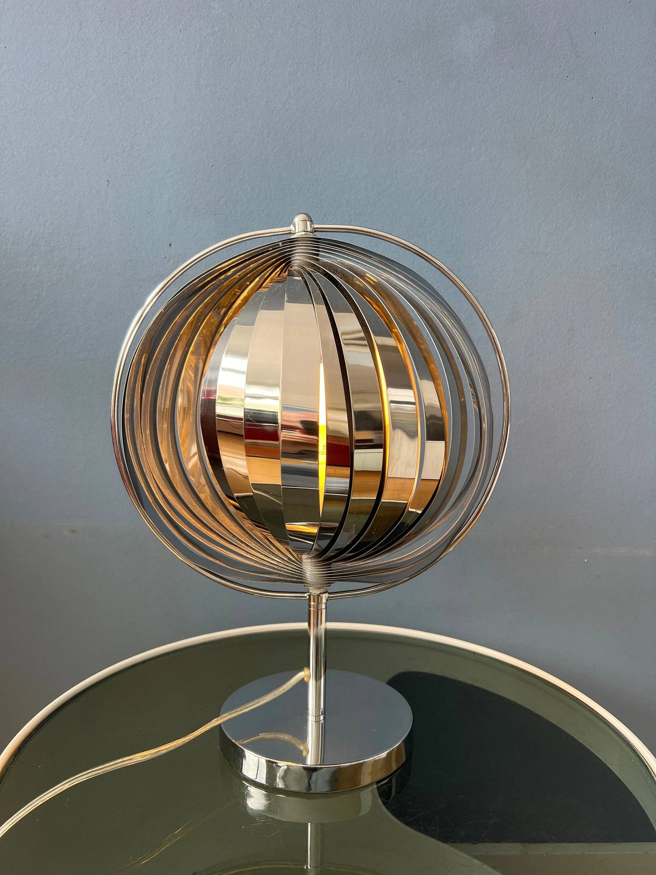 Lampe de table uplighter « Cup » en métal, couleur argent