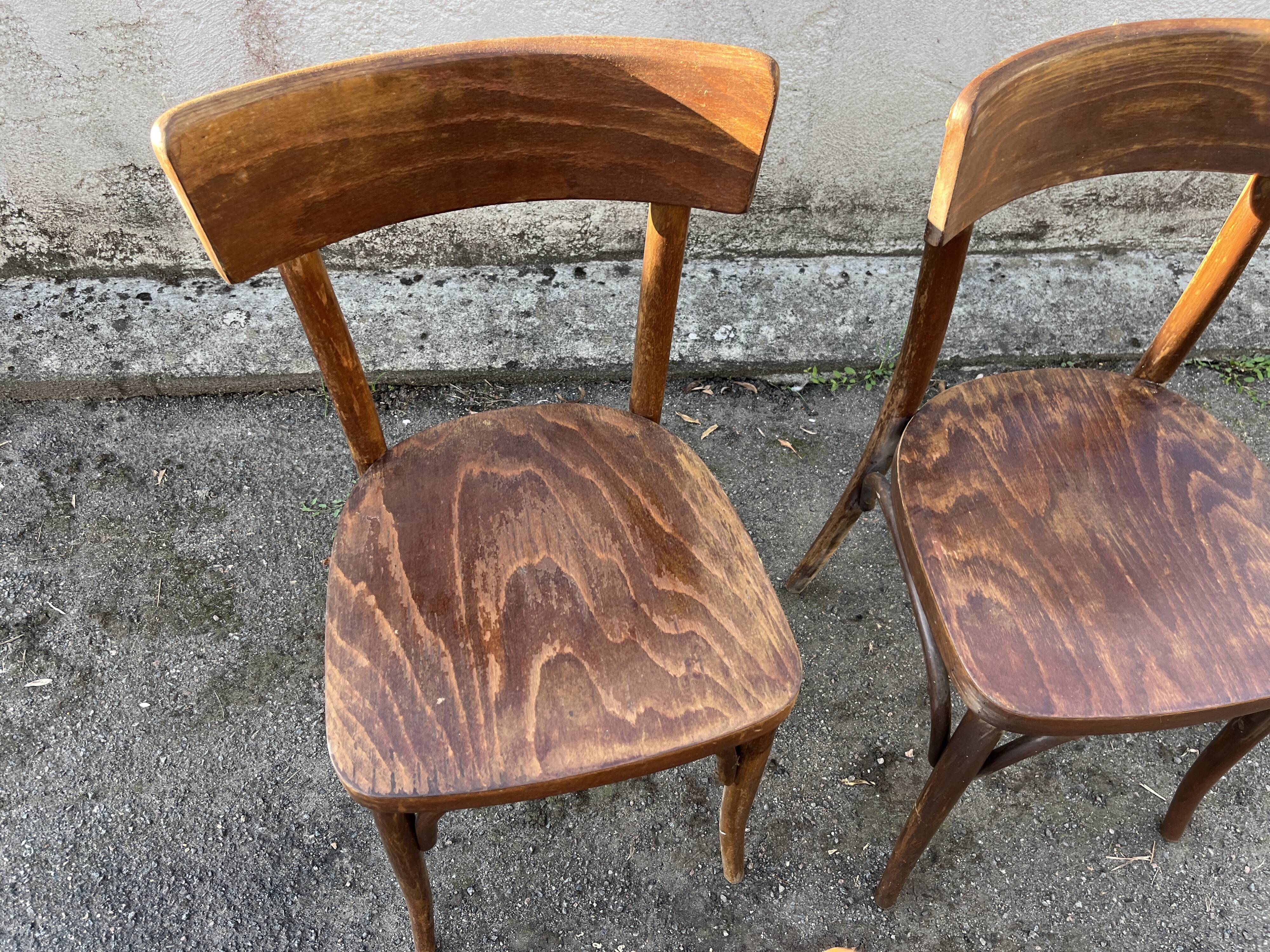 Set of 4 original Thonet wooden bistro chairs
