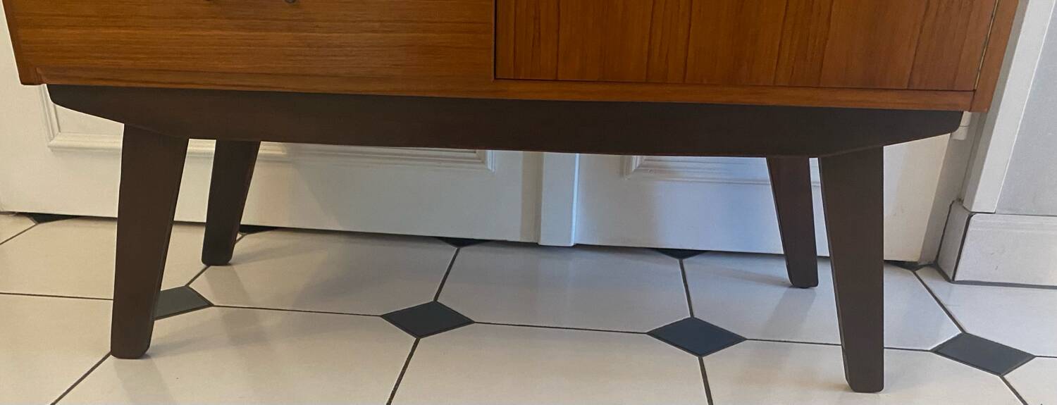 Vintage sideboard with compass feet