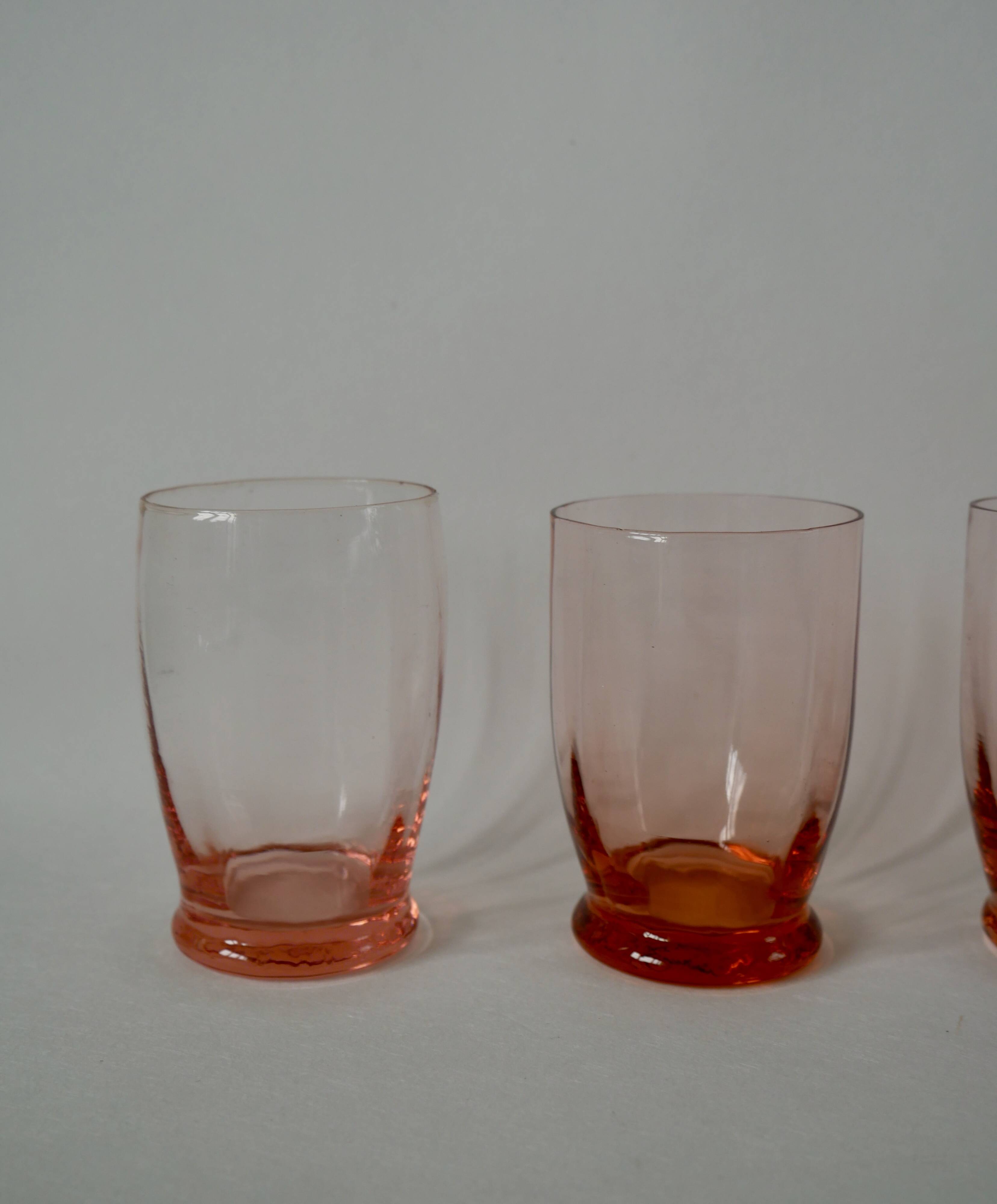 Set of 4 pink art deco water glasses from the 1930s