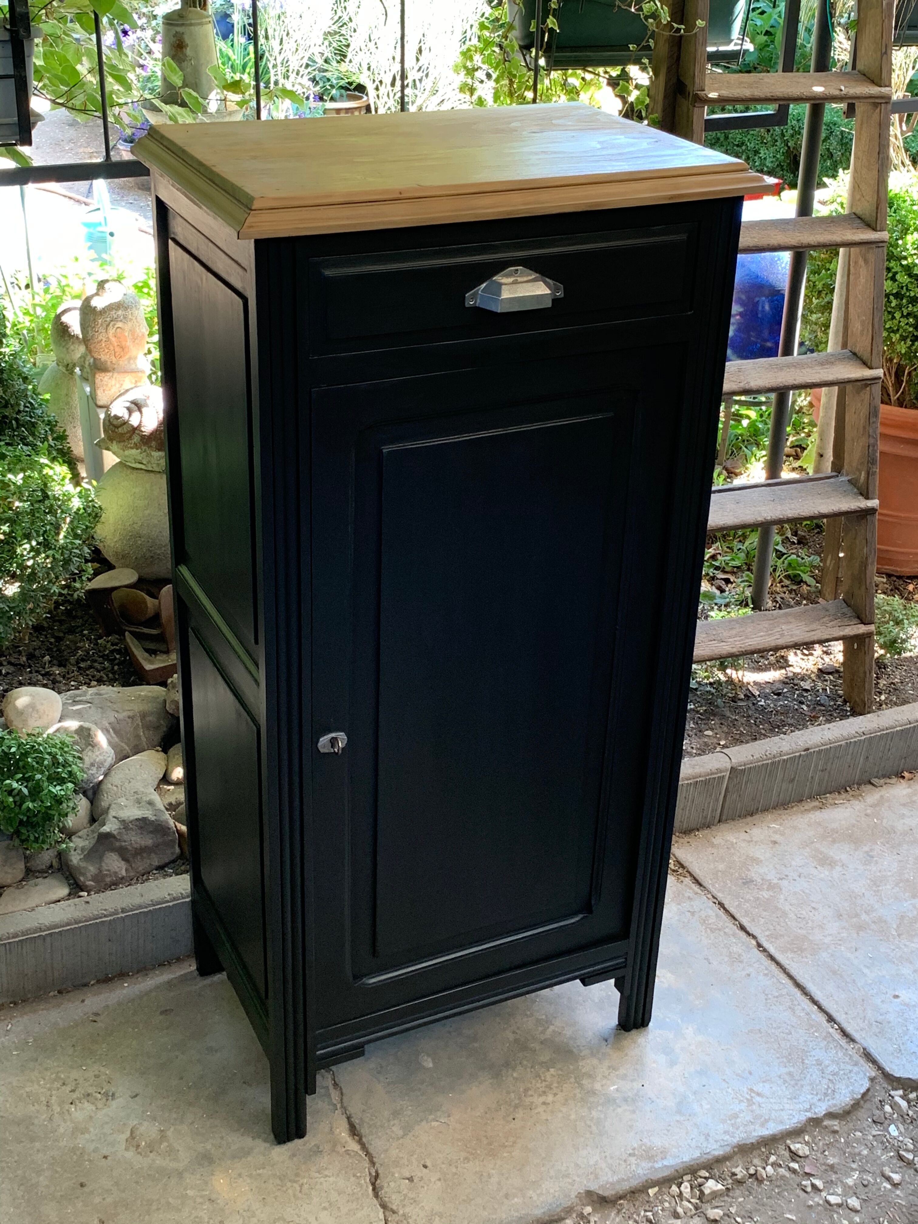 Top Parisian buffet 1930