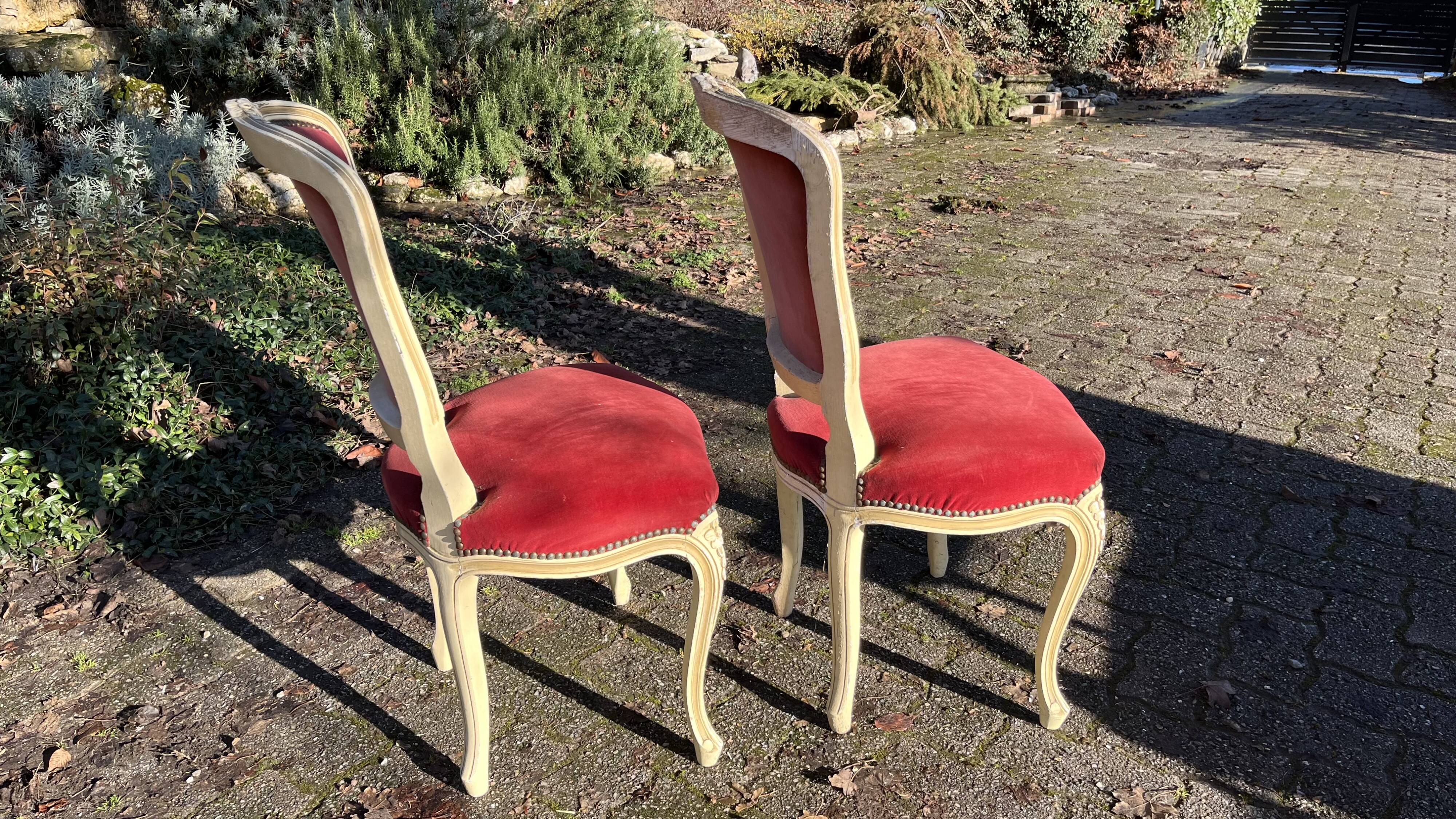 Paire de chaises style Louis XV