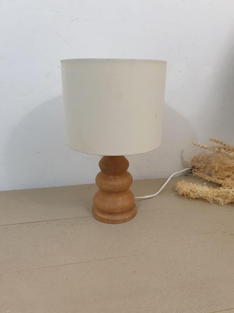 Lampe vintage en bois naturel