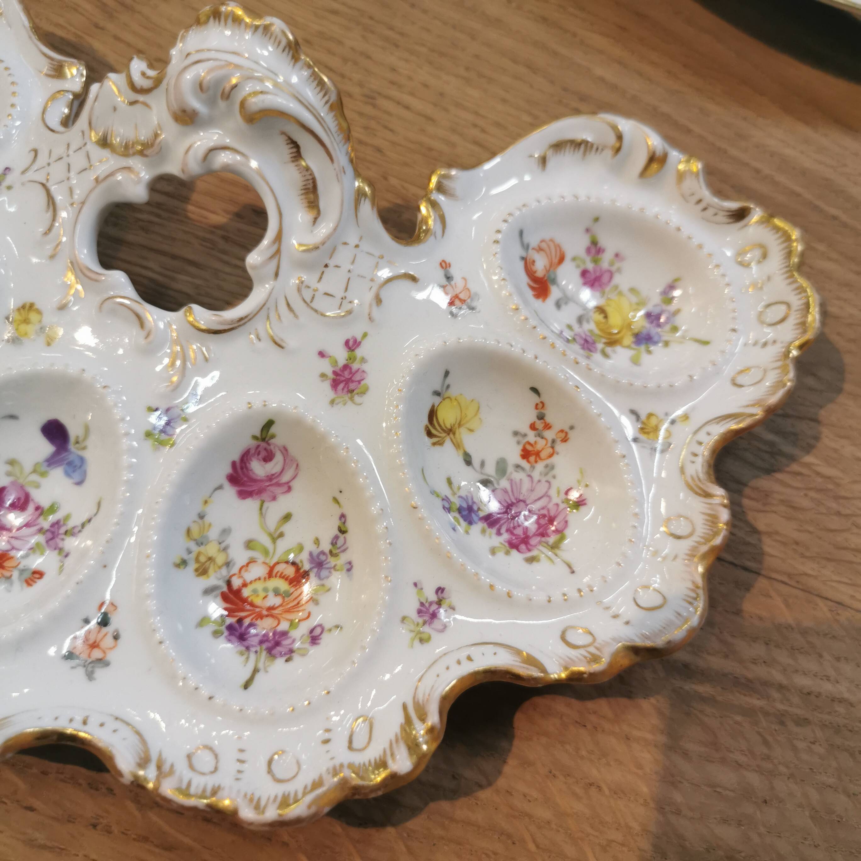 Plat à oeufs porcelaine dresden
