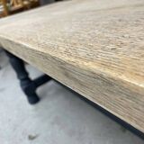 Table basse en bois peint