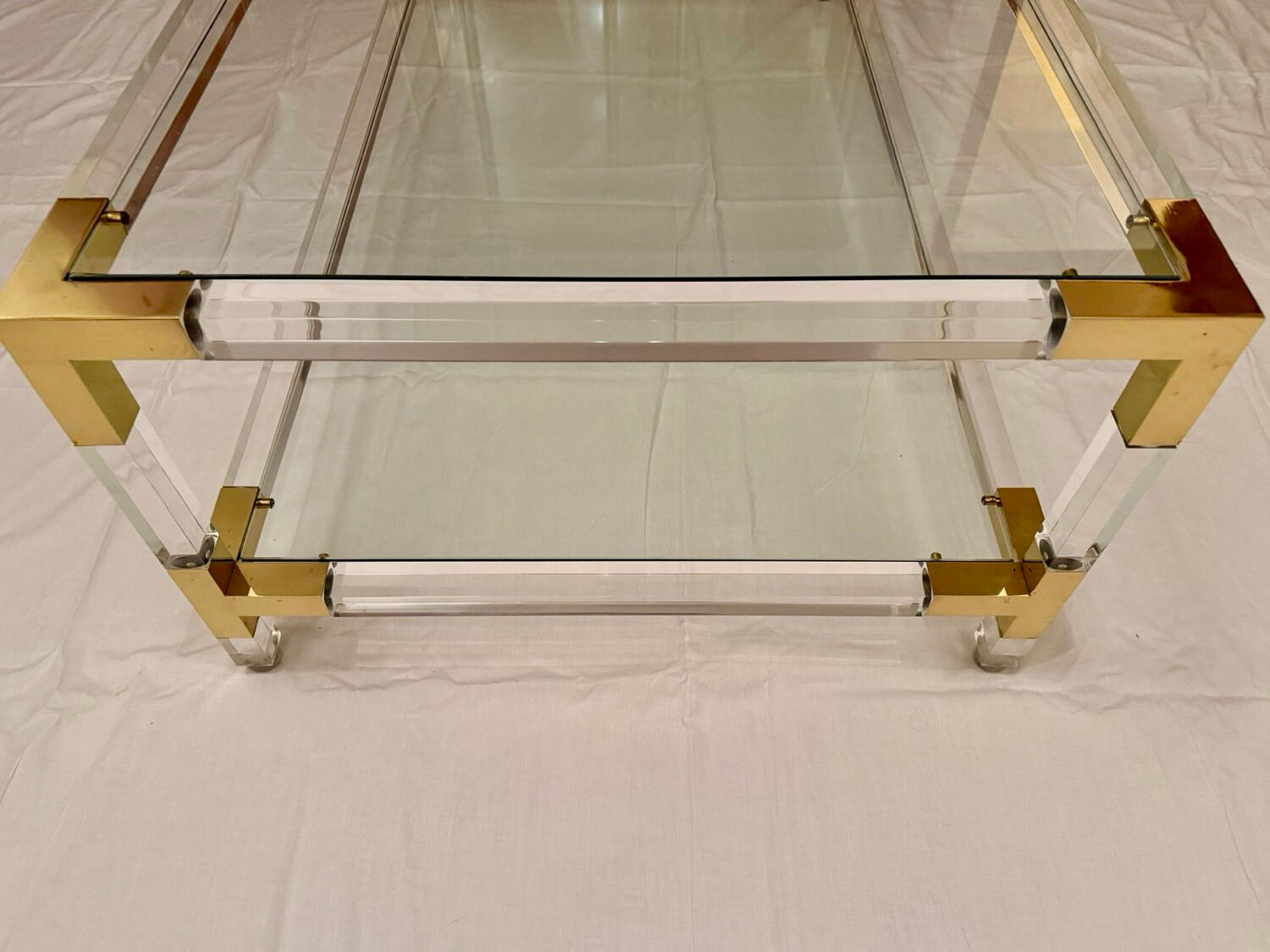 Italian coffee table Fabian, glass, plexiglass and brass, 1970-80.