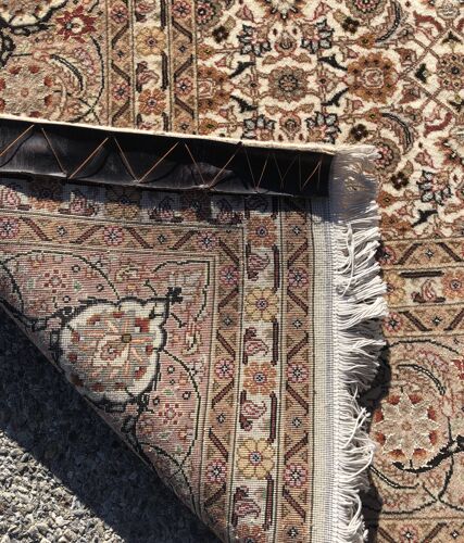 Tapis d'orient Tabriz persan iran laine sur fond de soie 200 X 200 Cm