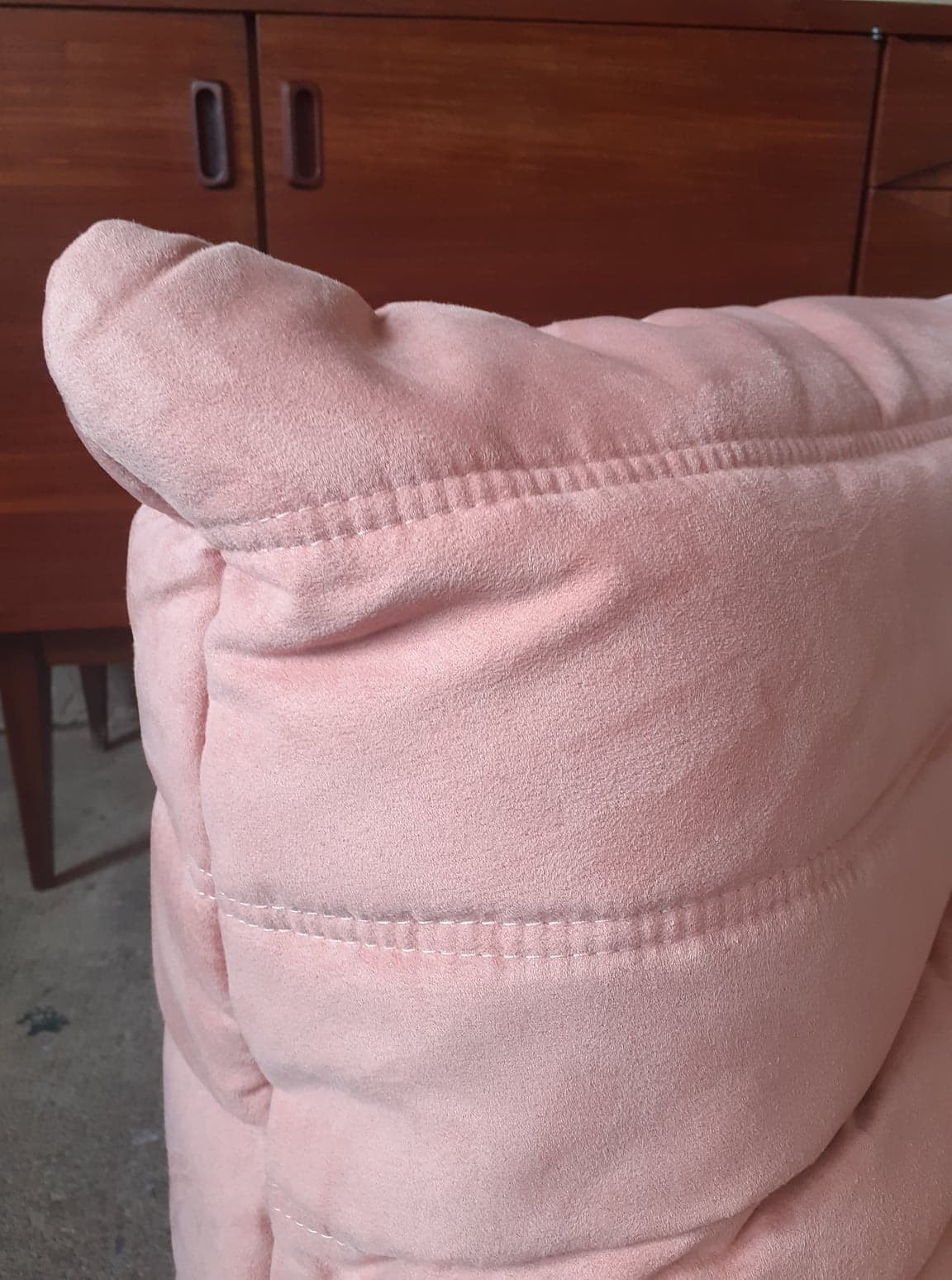 Fireside chair Togo rose by Michel Ducaroy for Ligne Roset