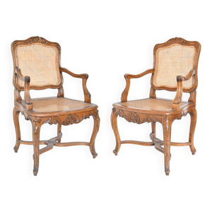 Paire de fauteuils cannés