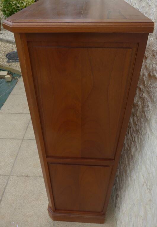 Weekly chest of drawers with secret shelf and its 7 drawers, made in the old-fashioned way from solid wood with knob