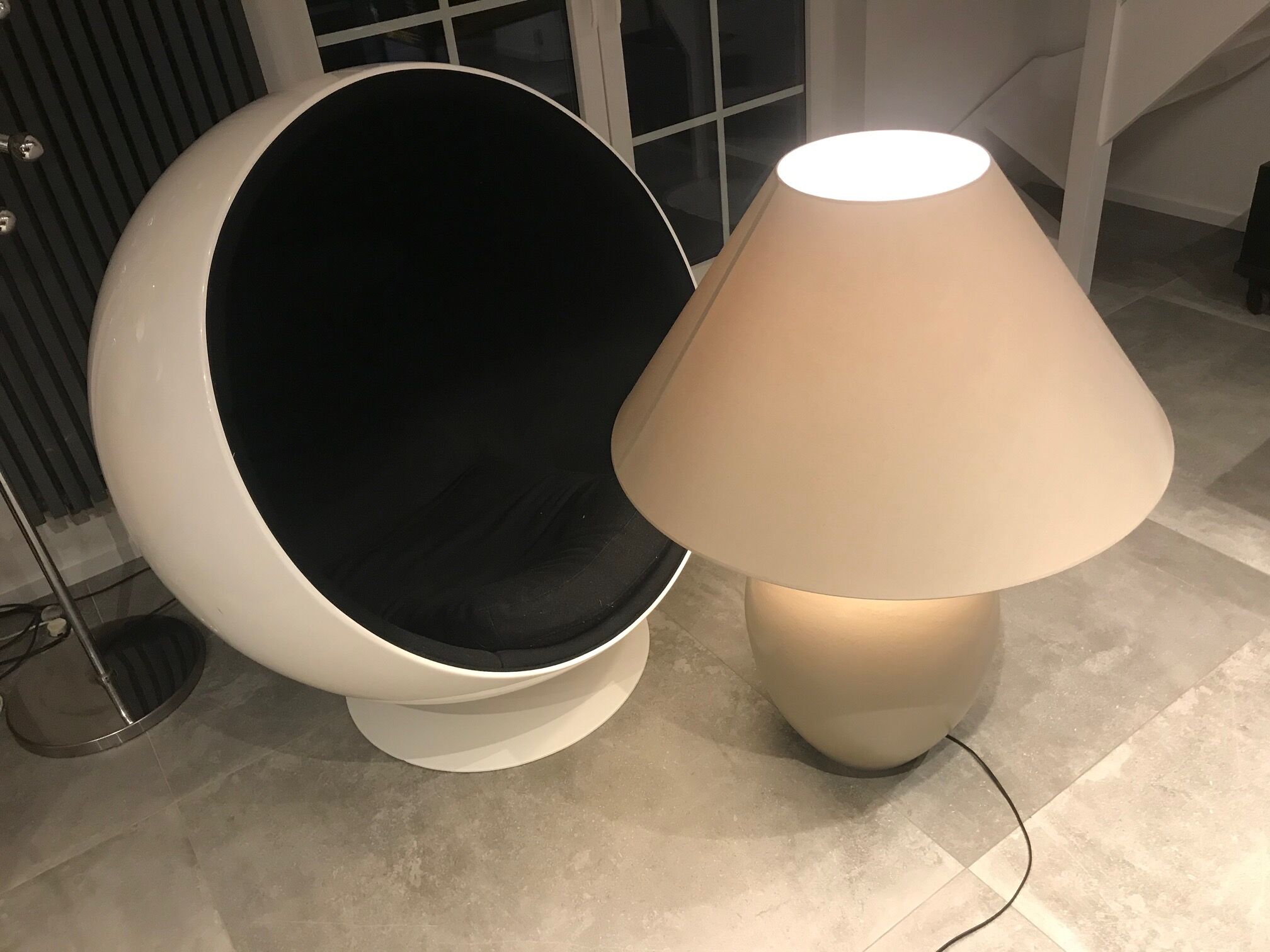 Lampe Roche Bobois avec abat jour réglable en hauteur et orientable