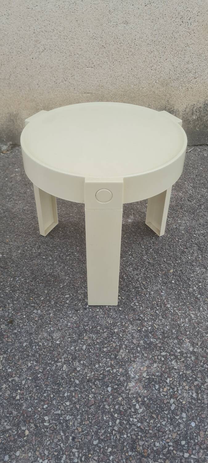 Pair of white plastic bedside tables design Made in Holland space age 1970