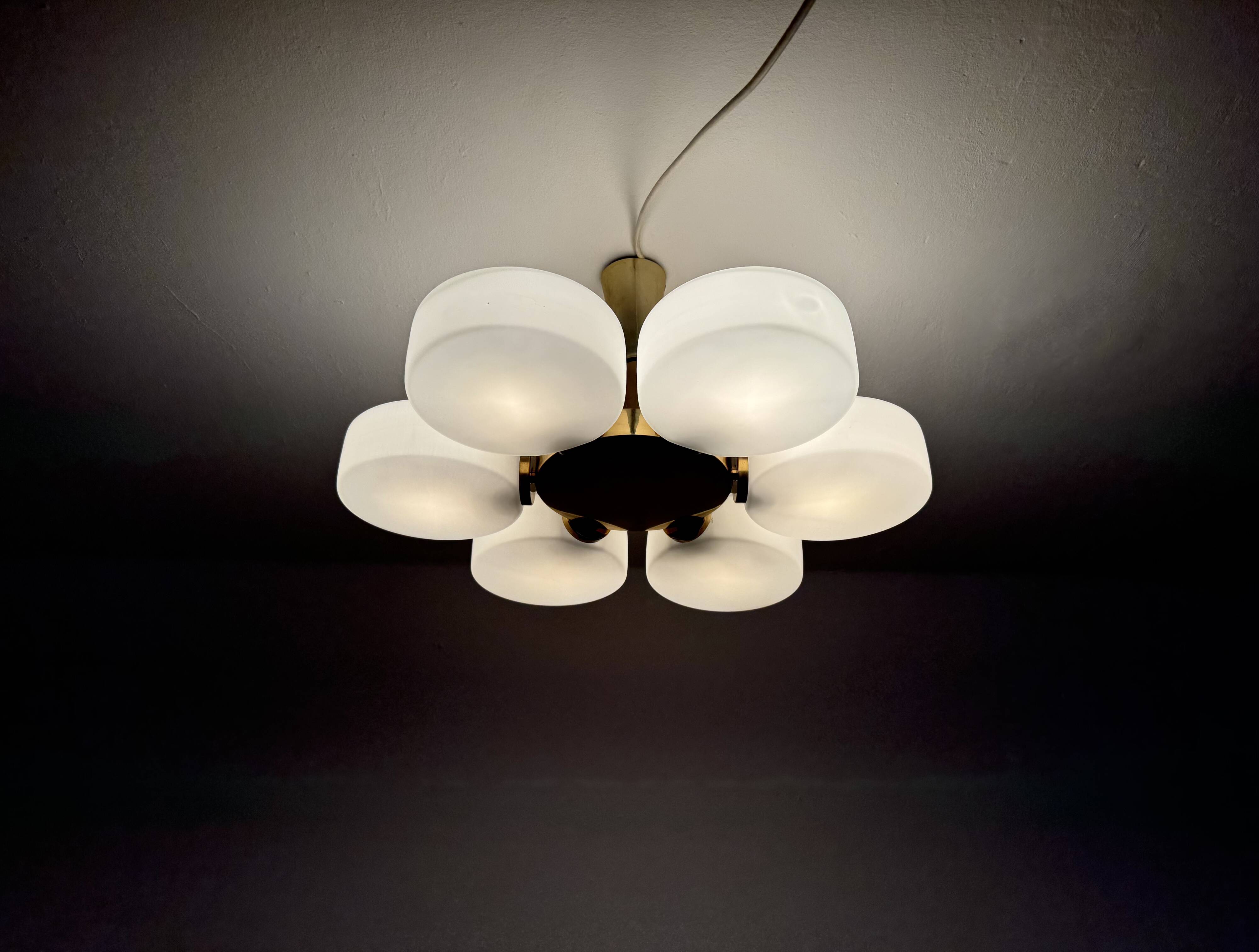 Opaline Sputnik Chandelier by Kaiser Leuchten