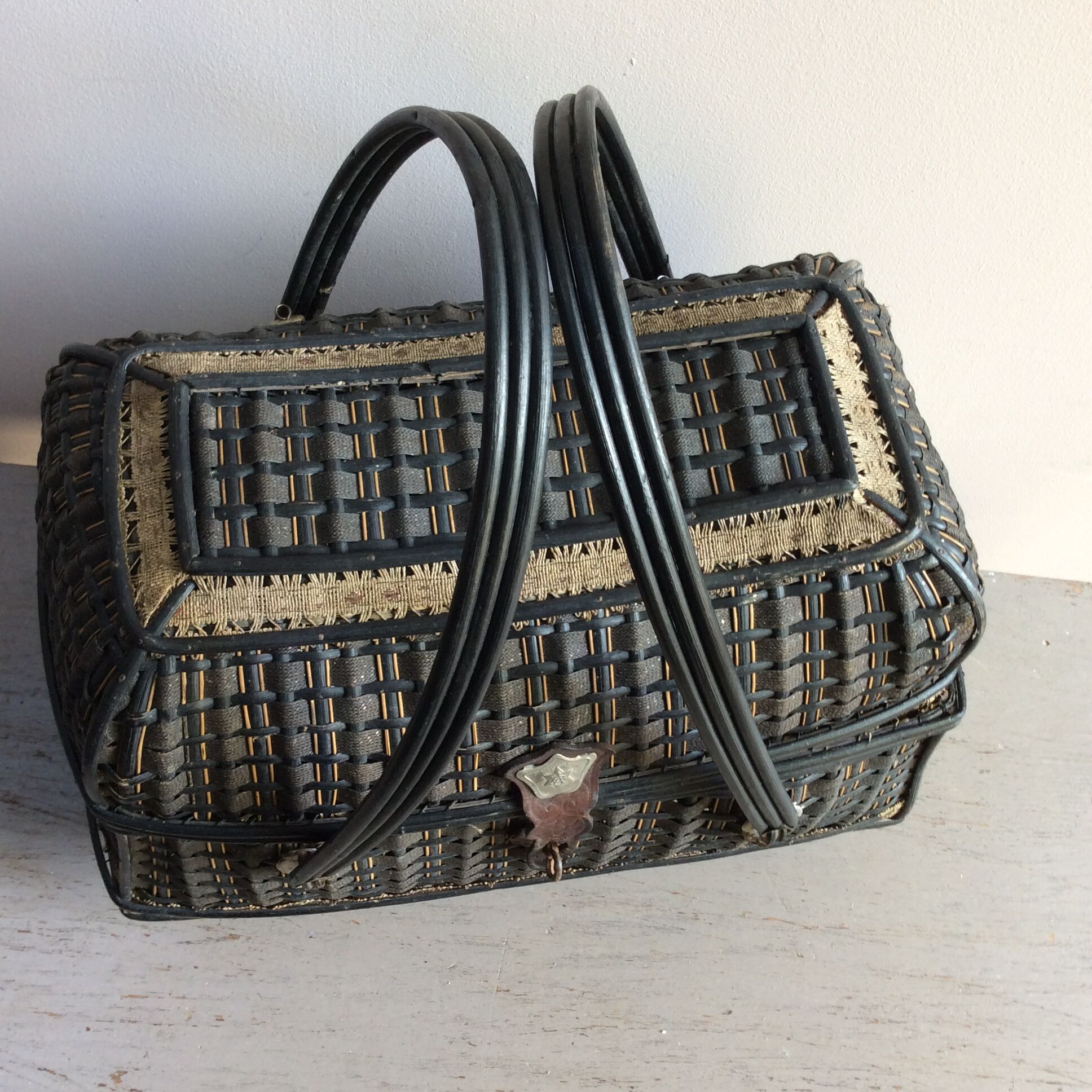 Old Bressan basket in blackened rattan