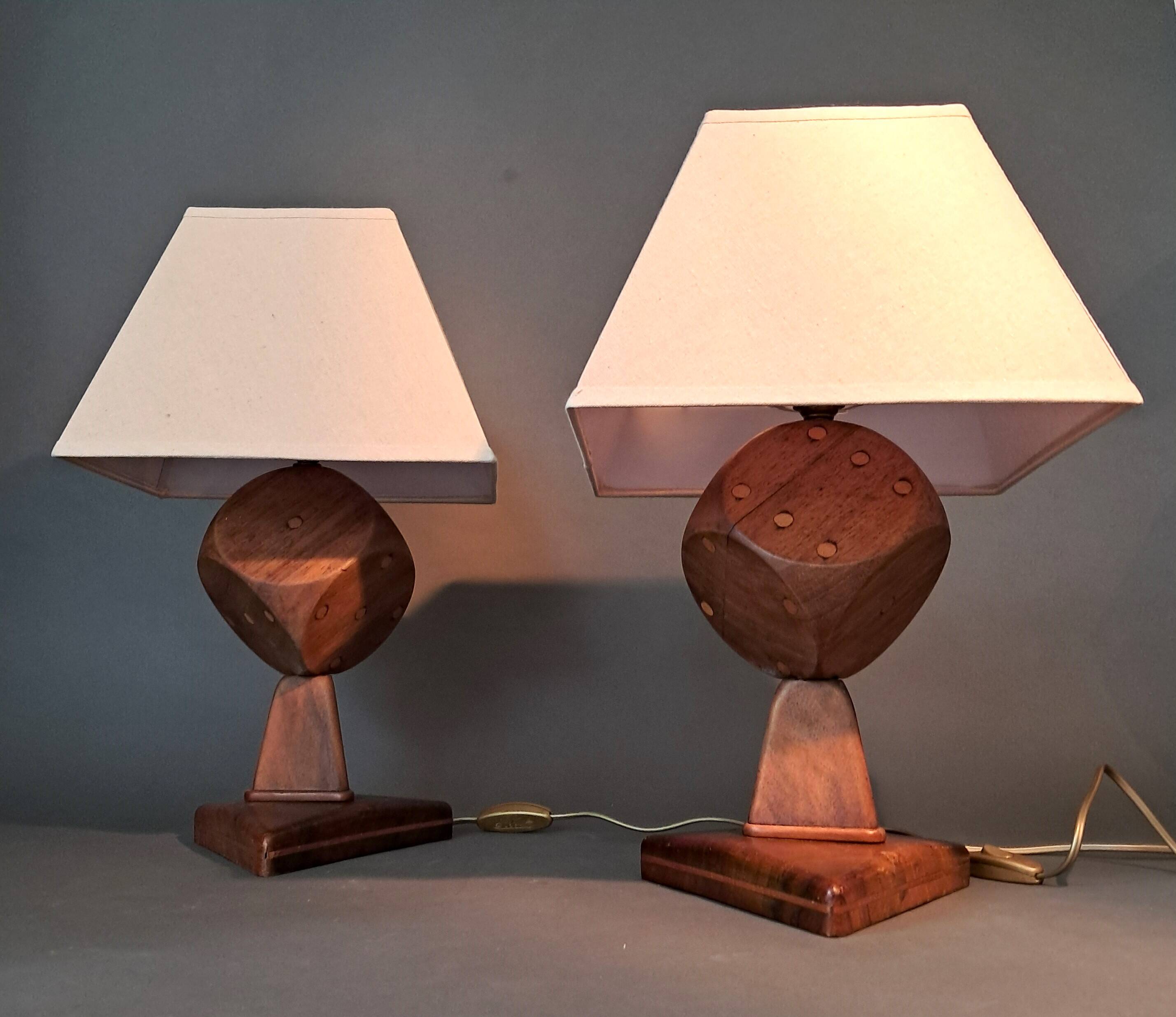 Paire de lampes 1940 en acajou massif et filets de citronnier.