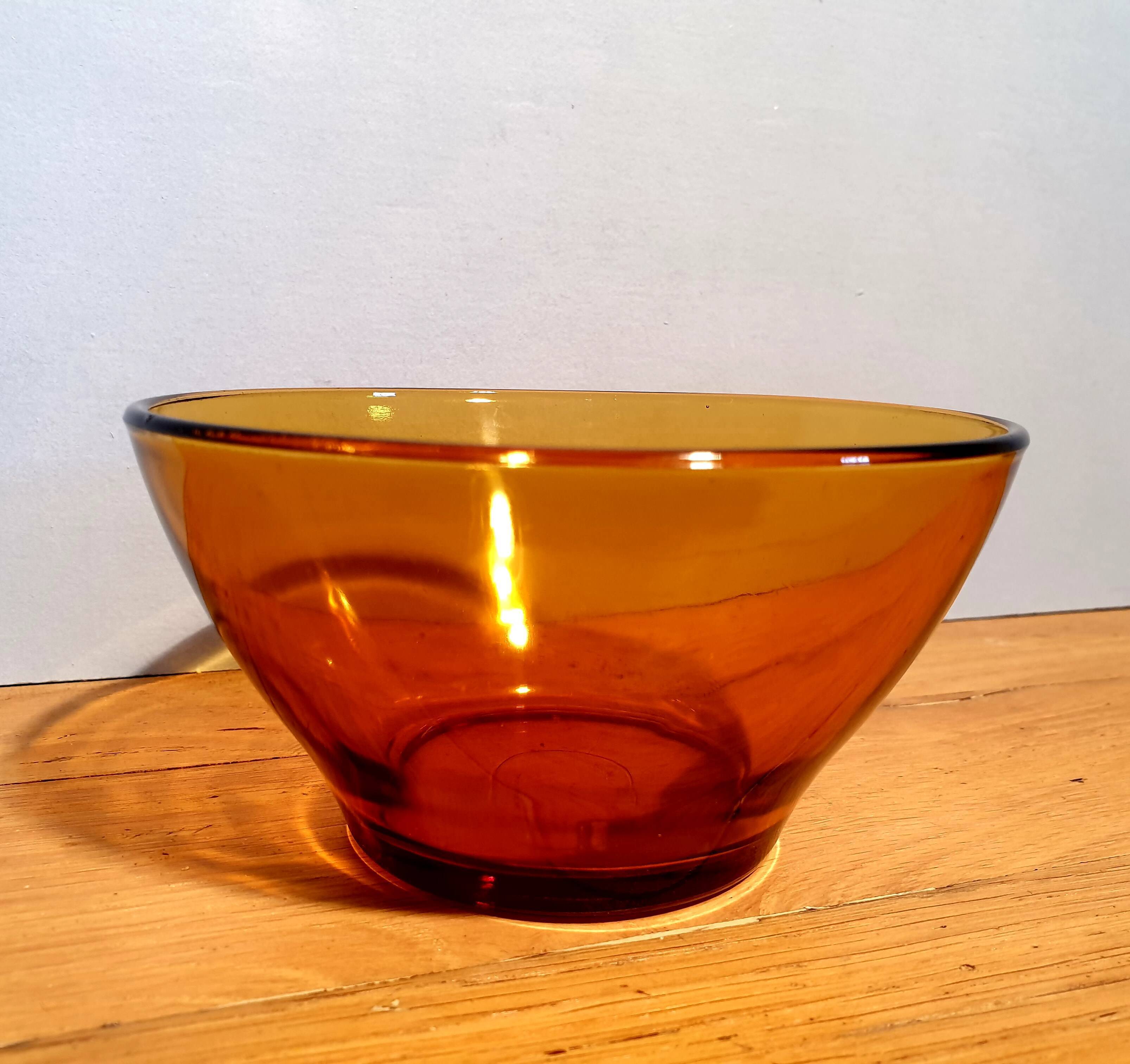 Series of 8 70's amber bowls