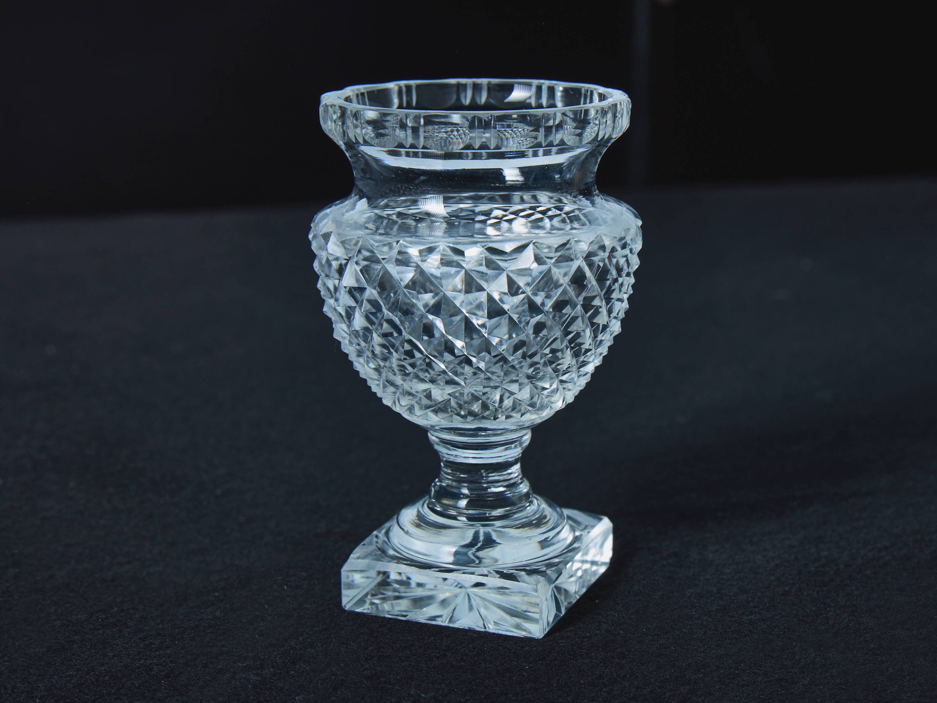 Cut crystal cup – Medici inspiration